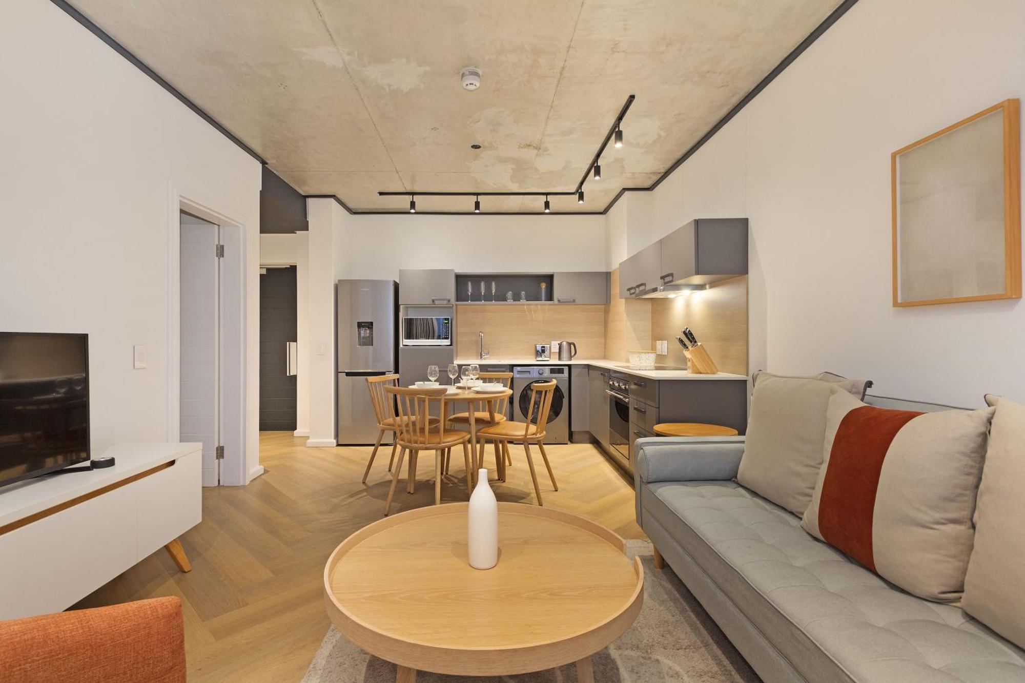Apartment Bridgewater View 502 By Hostagents *